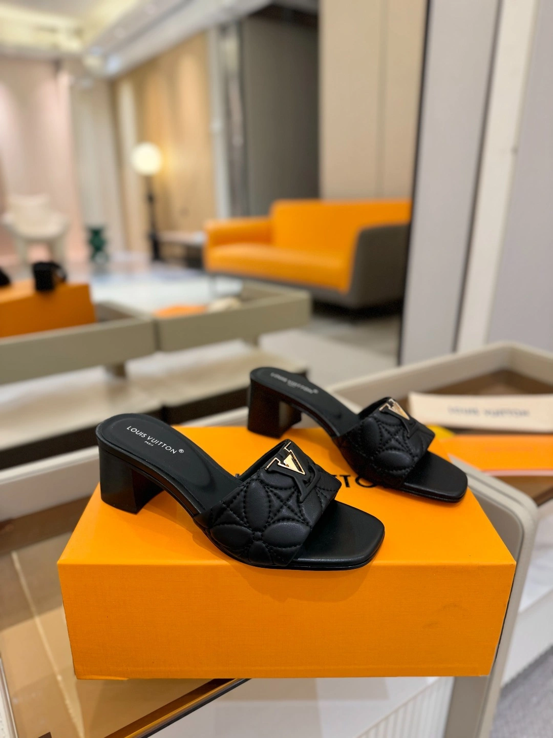 COCO-- 8V 1ADCV2 goatskin Heel height：5.5CM item:E-X158D4133